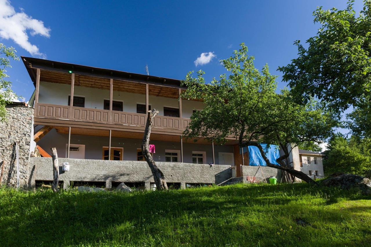 Mushkudiani Manor Hotel Mestia Exterior photo
